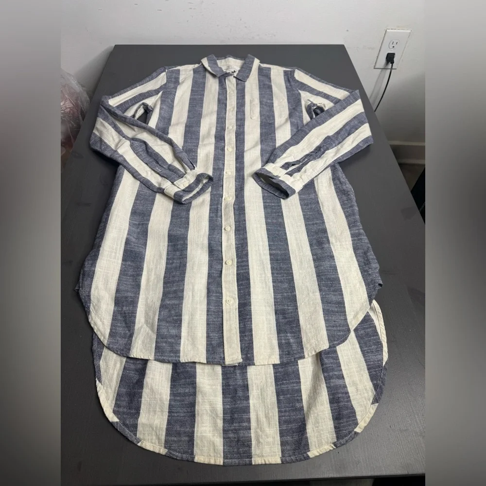 Birds of Paradis by Trovata Blue & White Striped Linen Blend Shirt Dress - Picture 4 of 8